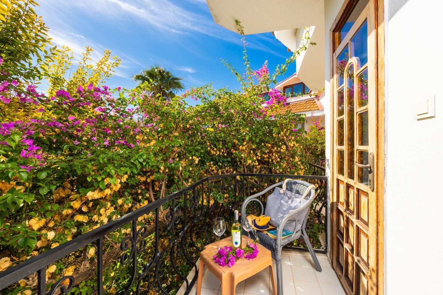 Yeni Doga Hotel ดาลยัน ภายนอก รูปภาพ