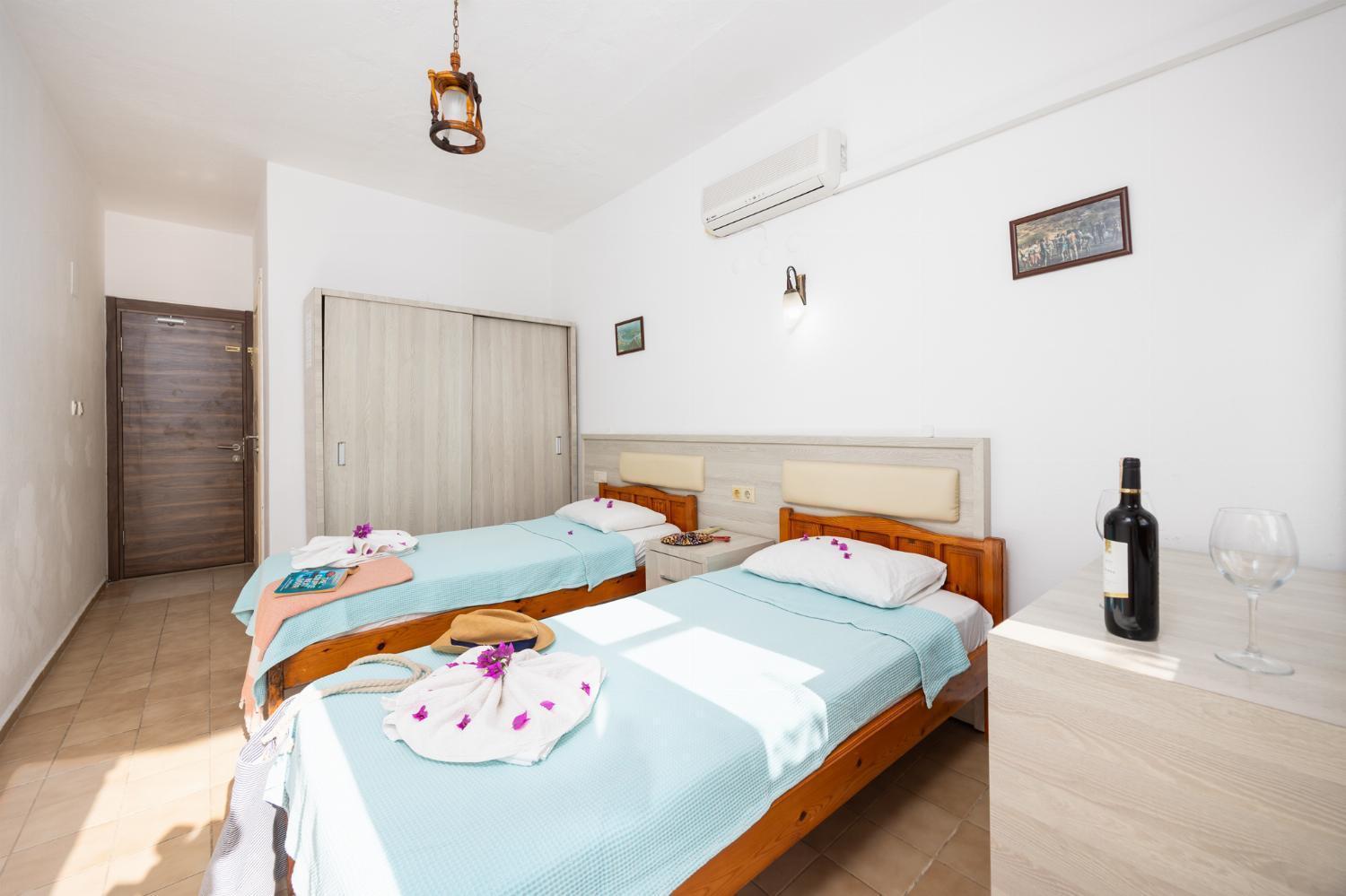 Yeni Doga Hotel ดาลยัน ภายนอก รูปภาพ
